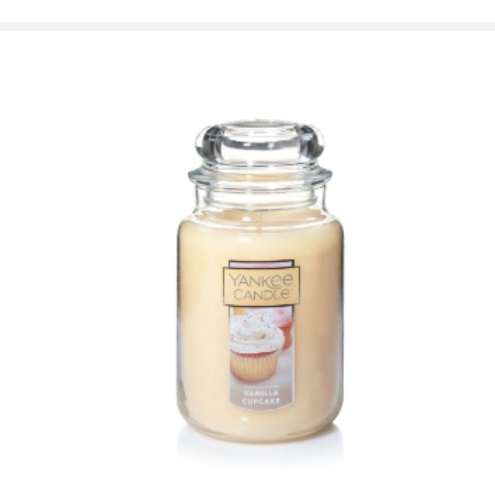 New Yankee Candle Large Vanilla Cupcake